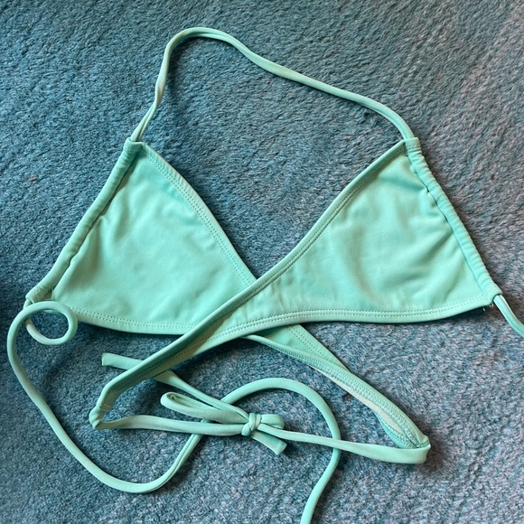 Pakaloha women’s bikini top - Picture 2 of 3